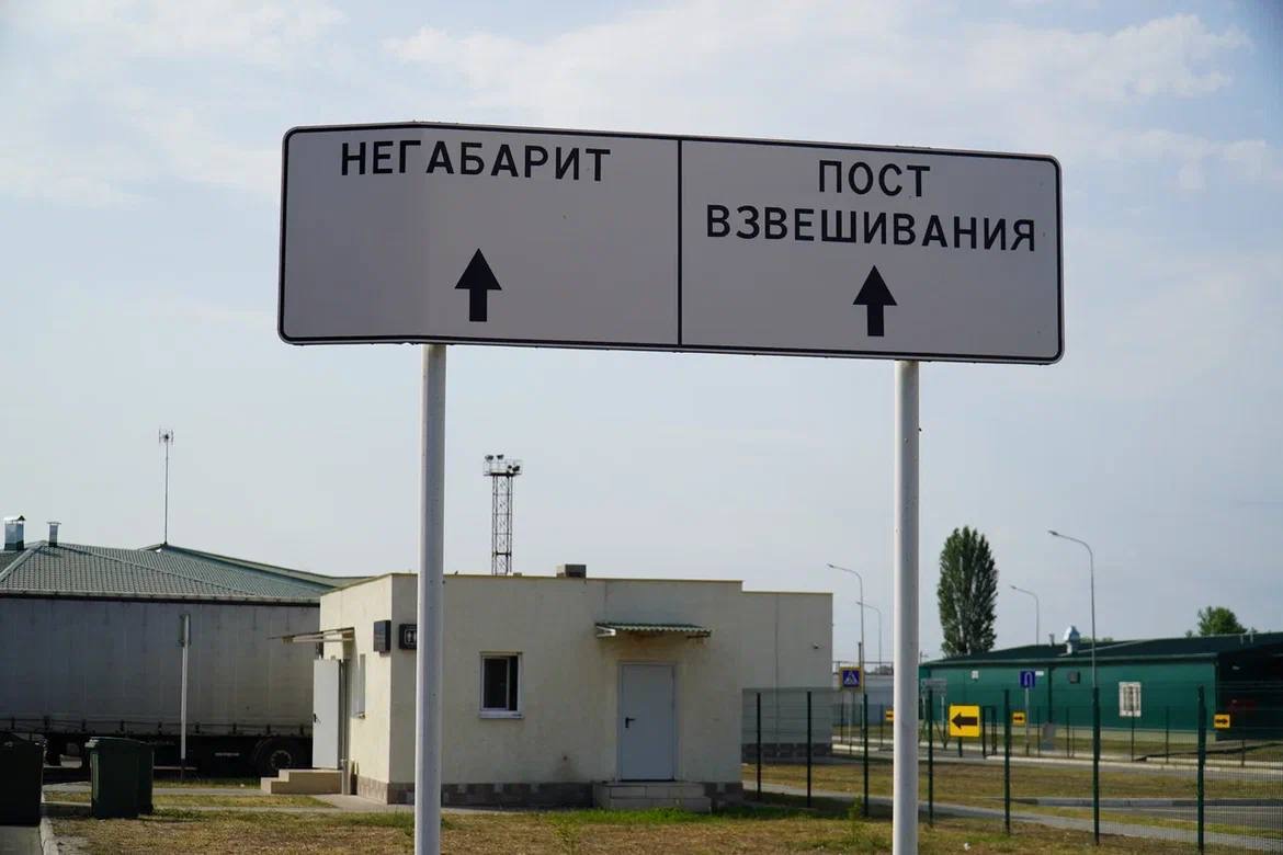 Магомед Рамазанов посетил обновленный пункт пропуска «Яраг-Казмаляр» в Магарамкентском районе